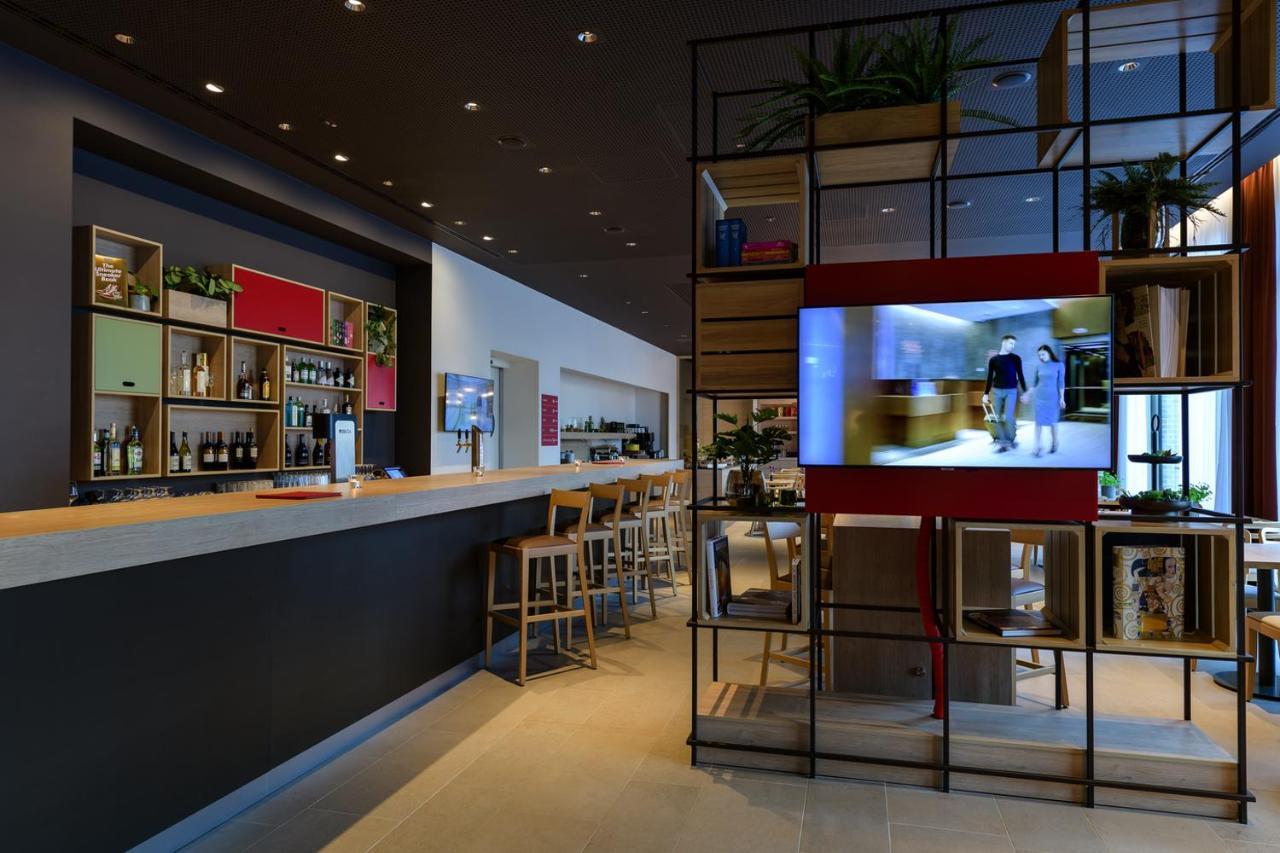 Intercityhotel Herford Exterior photo